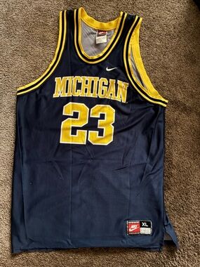 Vintage Nike Michigan Navy & Yellow Basketball Jersey #23 Size X Large
